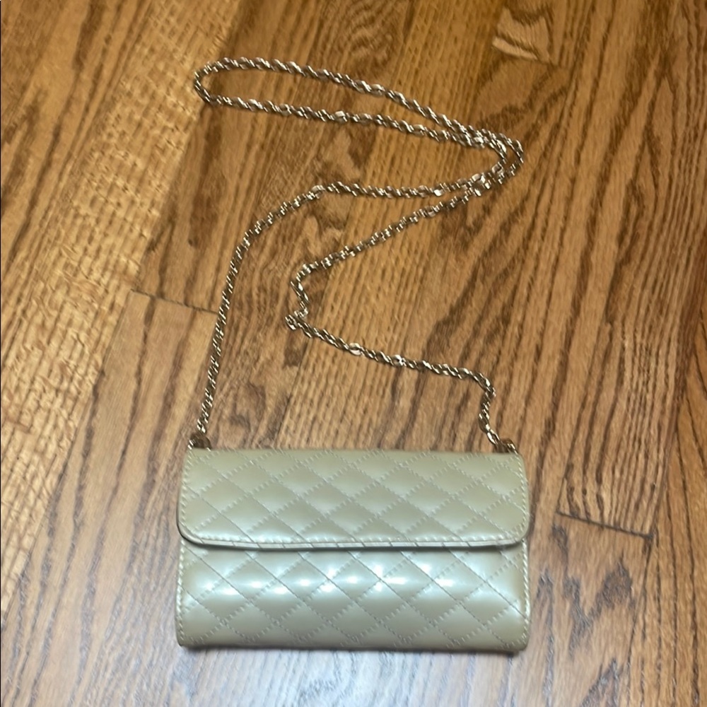 Elegant Quilted Tan Shoulder Bag